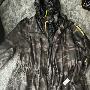 Rachel Roy windbreaker